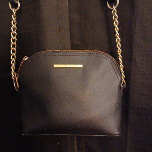 Steve Madden Crossbody Bag Black Dome BMaggie Gold Chain Hardware Lined Zip